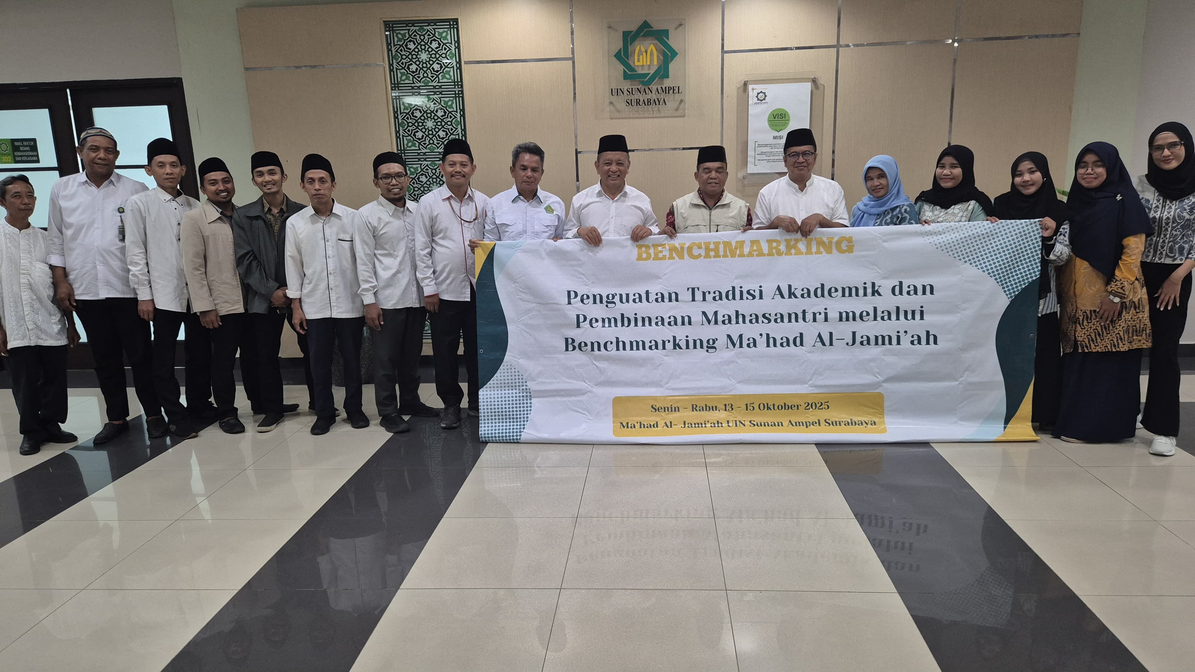 Penguatan Tradisi Akademik dan Pembinaan Mahasantri melalui Benchmarking Ma’had Al-Jami’ah IAIN SAS Bangka Belitung ke UIN Sunan Ampel Surabaya