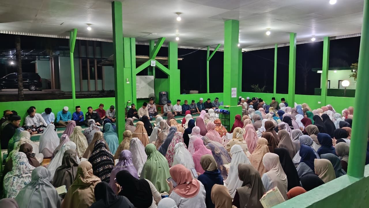 Perkuat Spiritualitas, Mahasantri Ma’had Al-Jami’ah Rutin Gelar Yasinan dan Doa Bersama