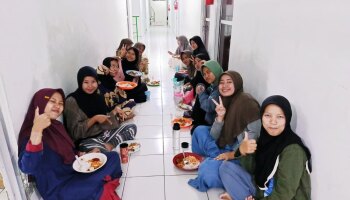 Menjemput Berkah Ramadhan 1447 H, Mahasantri Ma’had Al-Jami’ah IAIN SAS Babel Pererat Ukhuwah Lewat Sahur Bersama