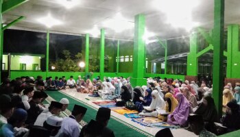 Yasinan dan Do’a Bersama kegiatan rutin Mahasantri Ma’had Al-Jami’ah