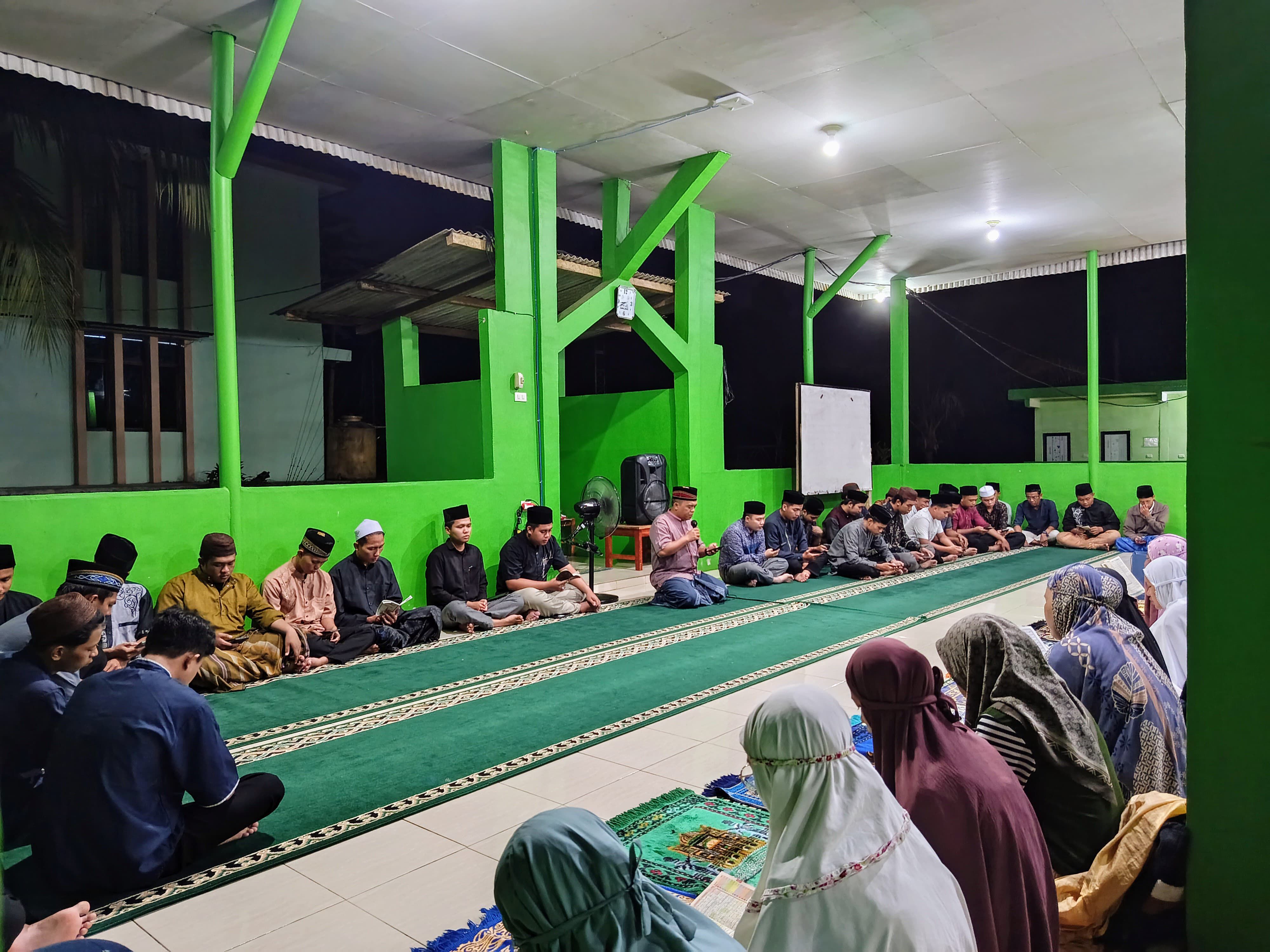 Strategi Peningkatan Pendidikan Karakter Melalui Program Yasinan dan Do'a Bersama Setiap Malam Jum'at di Ma'had Al-Jami'ah IAIN SAS Bangka Belitung
