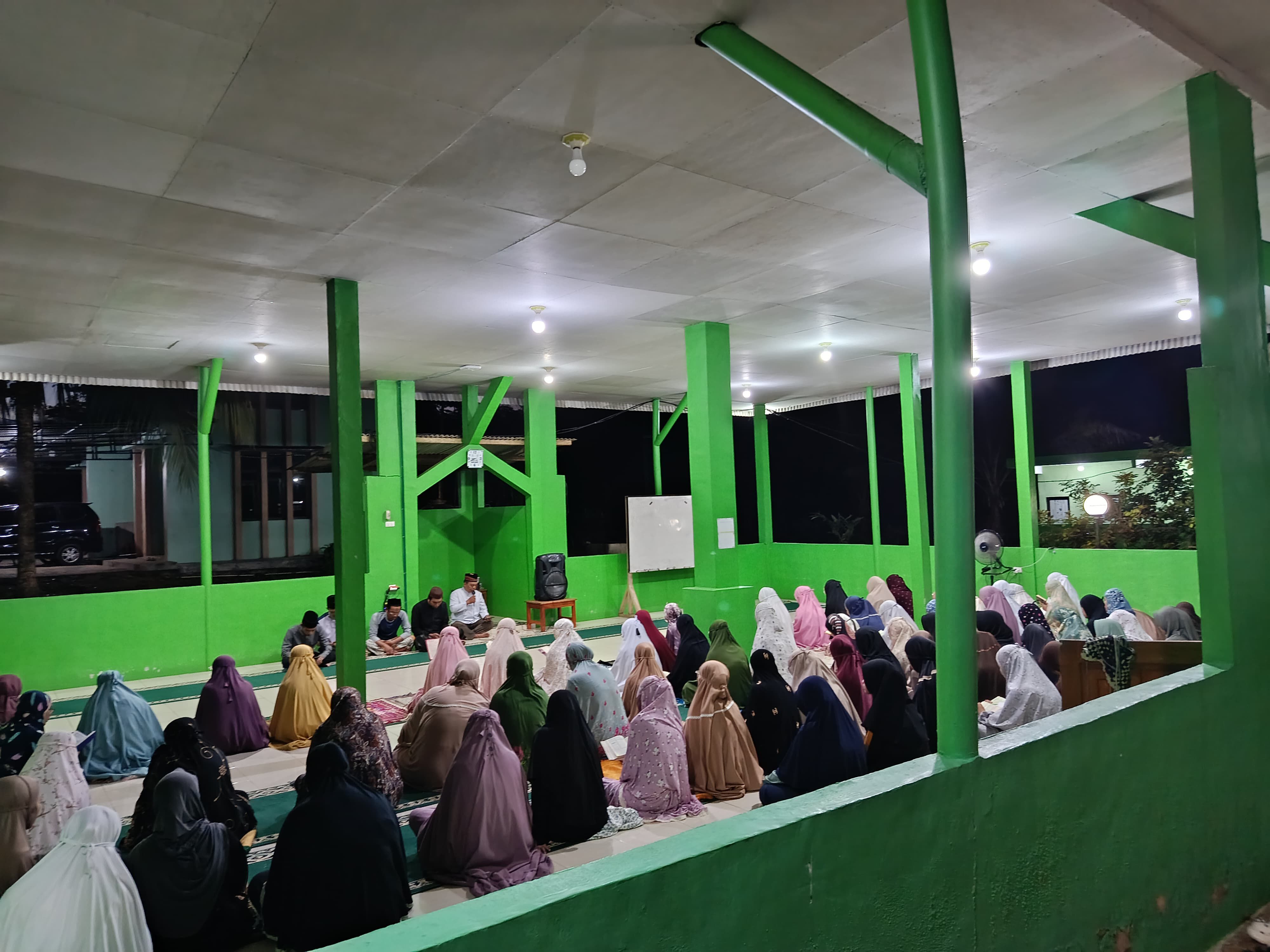 Yasinan dan Do’a Bersama Sambut Libur Semester: Kepala Ma’had Al-Jami’ah Beri Pesan Bijak untuk Mahasantri yang Akan Pindah